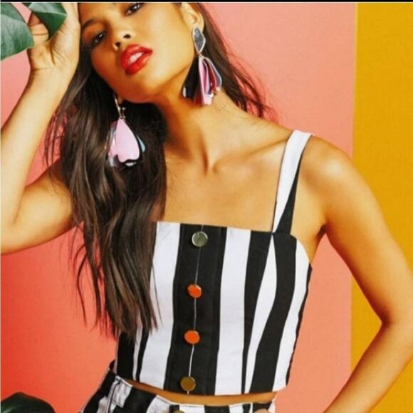 Show me your mumu cadence crop top - Picture 1 of 8